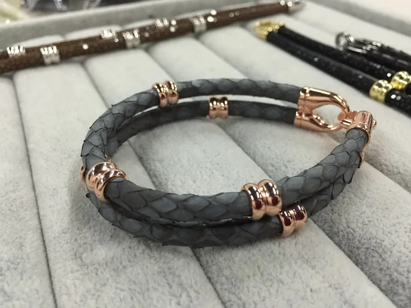 Luxury Skull Bracelet Hand Chain Mens Purple Stingray Leather Luxury Skull Bracelet Hand Chain Mens Purple Stingray Leather With 925 Sterling Silver For