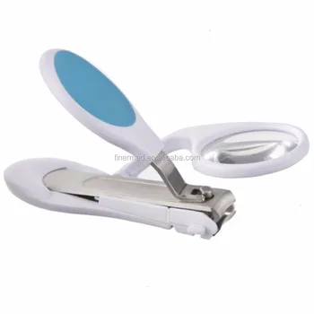 nail clipper with magnifier