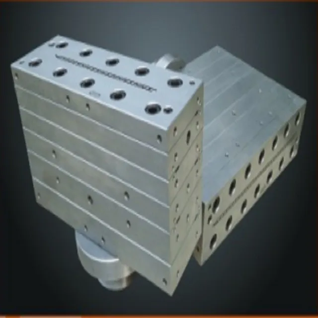 可定制的 pvc wpc 墙板挤出成型