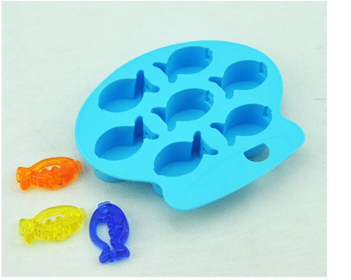 Q157 Fashionable Fish Shape Plastic Ice Cubes,Custom Ice Cube Mold