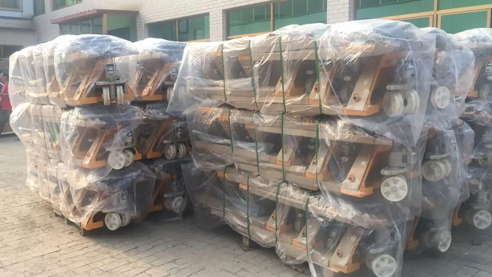 pallet truck (2).jpg