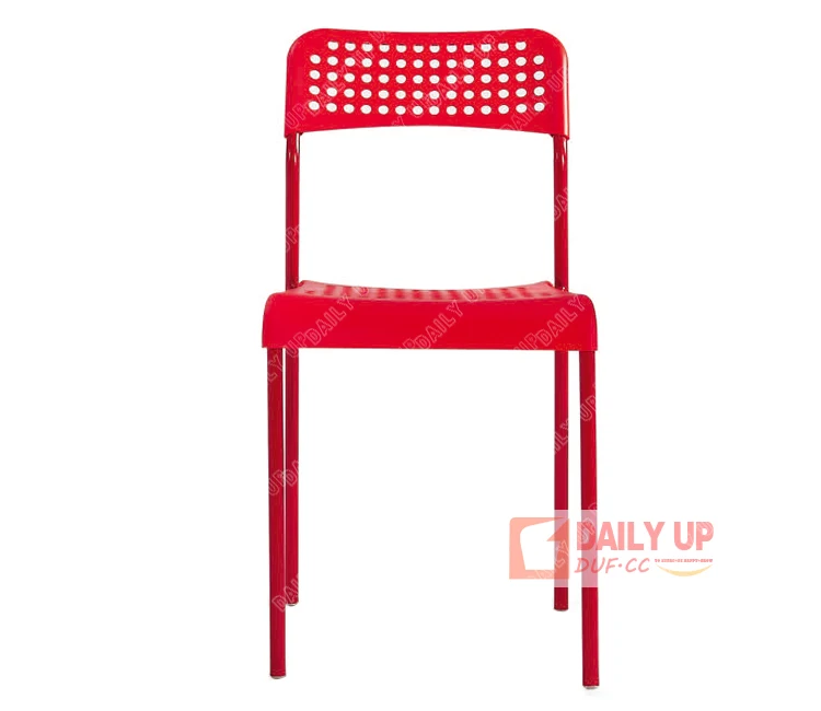 Single Color Dining Chair Easy Installed Stackable Chair PP Board Plastic Material Steel Frame Best Selling Products in Europe