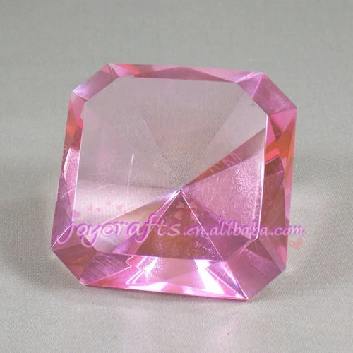JCD-055 Oleg-Cassini-Pink-Diamond-Shaped-Emerald-Cut-Crystal_571.jpg