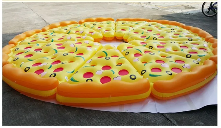 giant pizza float