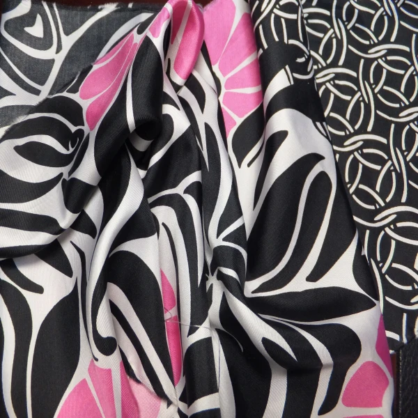 苏州第一定制数码印花真丝面料