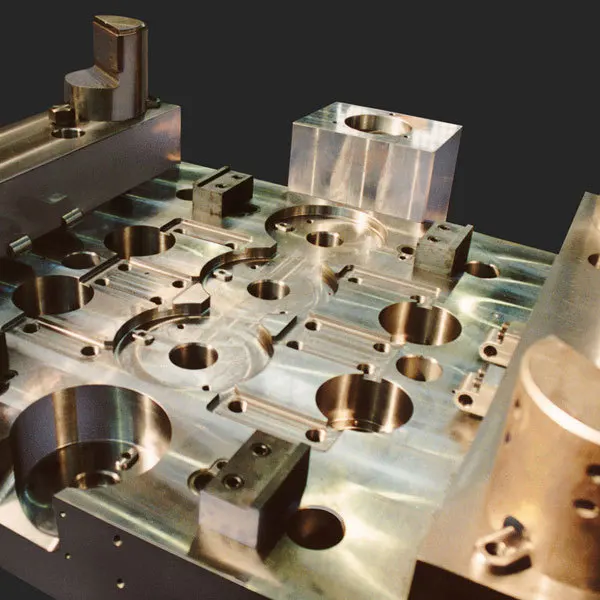 高品质廉价定制塑料吹塑成型 - buy 塑料吹塑,定制塑料吹塑,塑料成型 