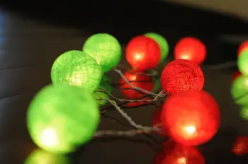 レゲエの緑の赤いひもライト綿球の家の装飾の結婚式ライトテラスランプのランタン Buy 屋外ライトひものランタン Product On Alibaba Com