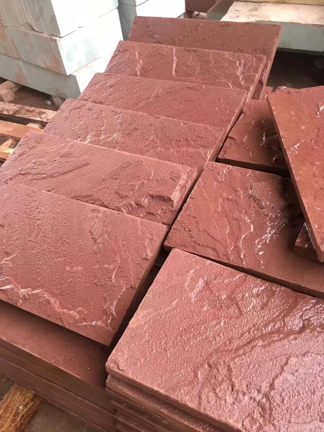天然饰面红砂岩瓷砖价格