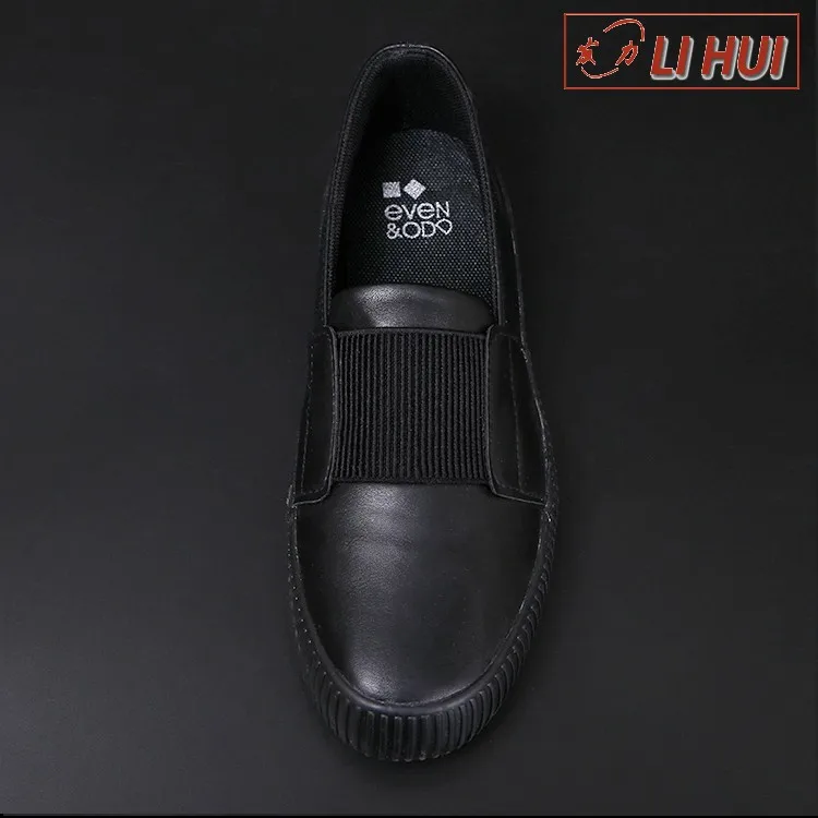 rubber shoes brand name