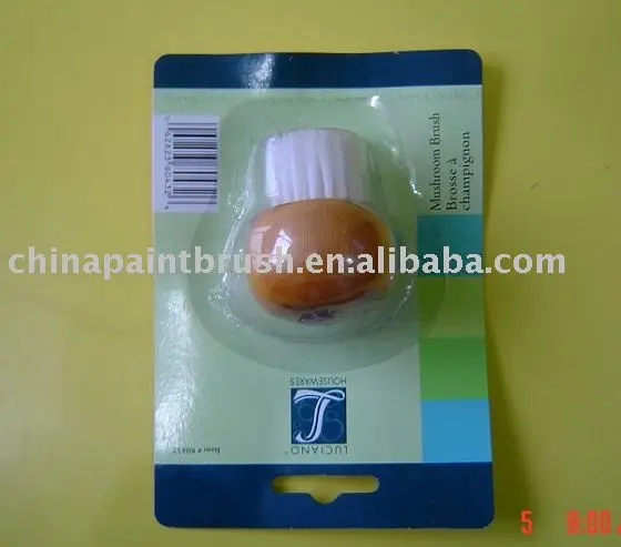 
Domestic vegetable brush 