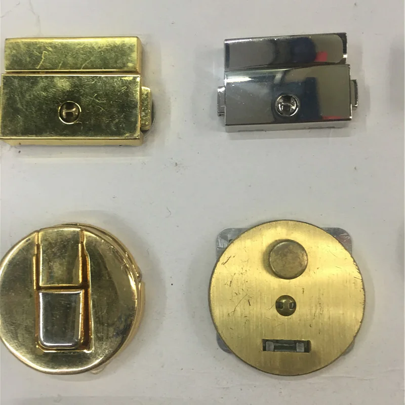 metal twist lock for handbag/purse.JPG