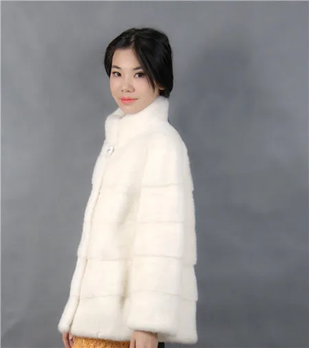 2016 winter woman fashion with a collar short white color natural mink fur