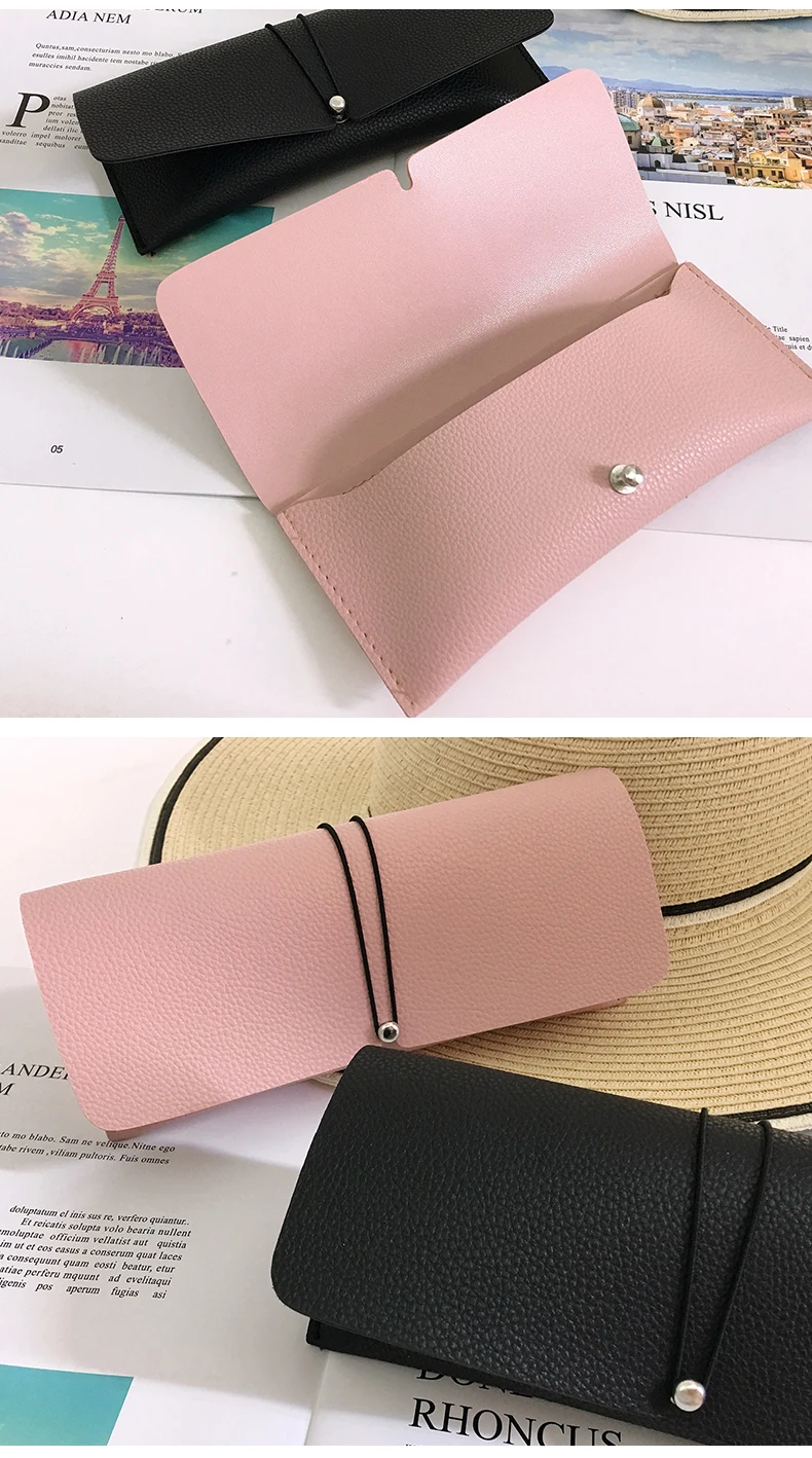 Stylish eyeglasses case in black