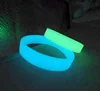 Wholesales fashionable and popular pure Silicon rubber wristband bracelet glowing in dark