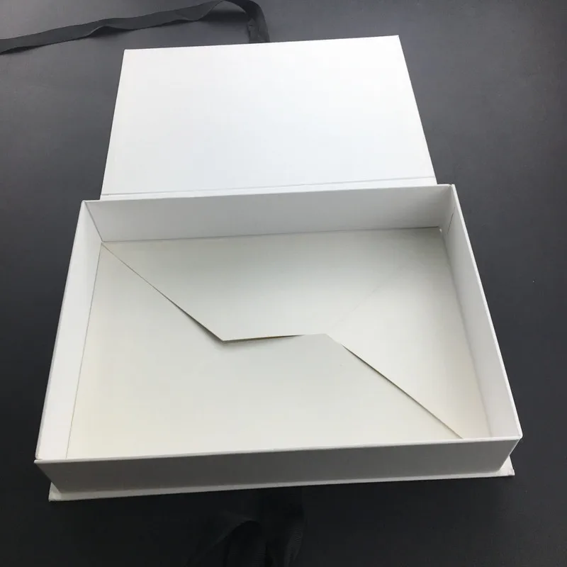 Hot Popular White Paper Board Folding Cardboard Boxes For Gift Dress