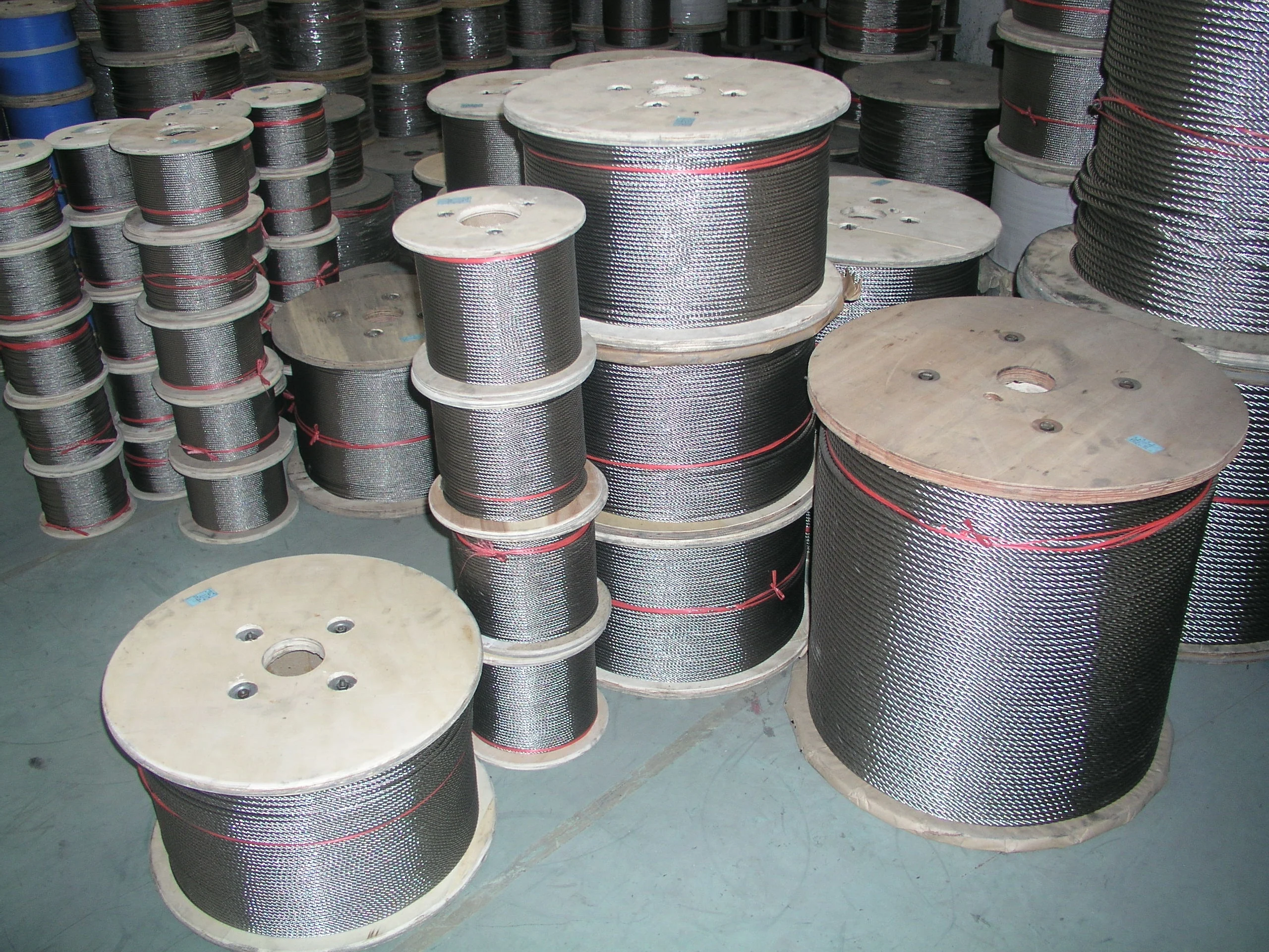 High Tensile Strength Full Locked Coil Steel Wire Rope Used For
