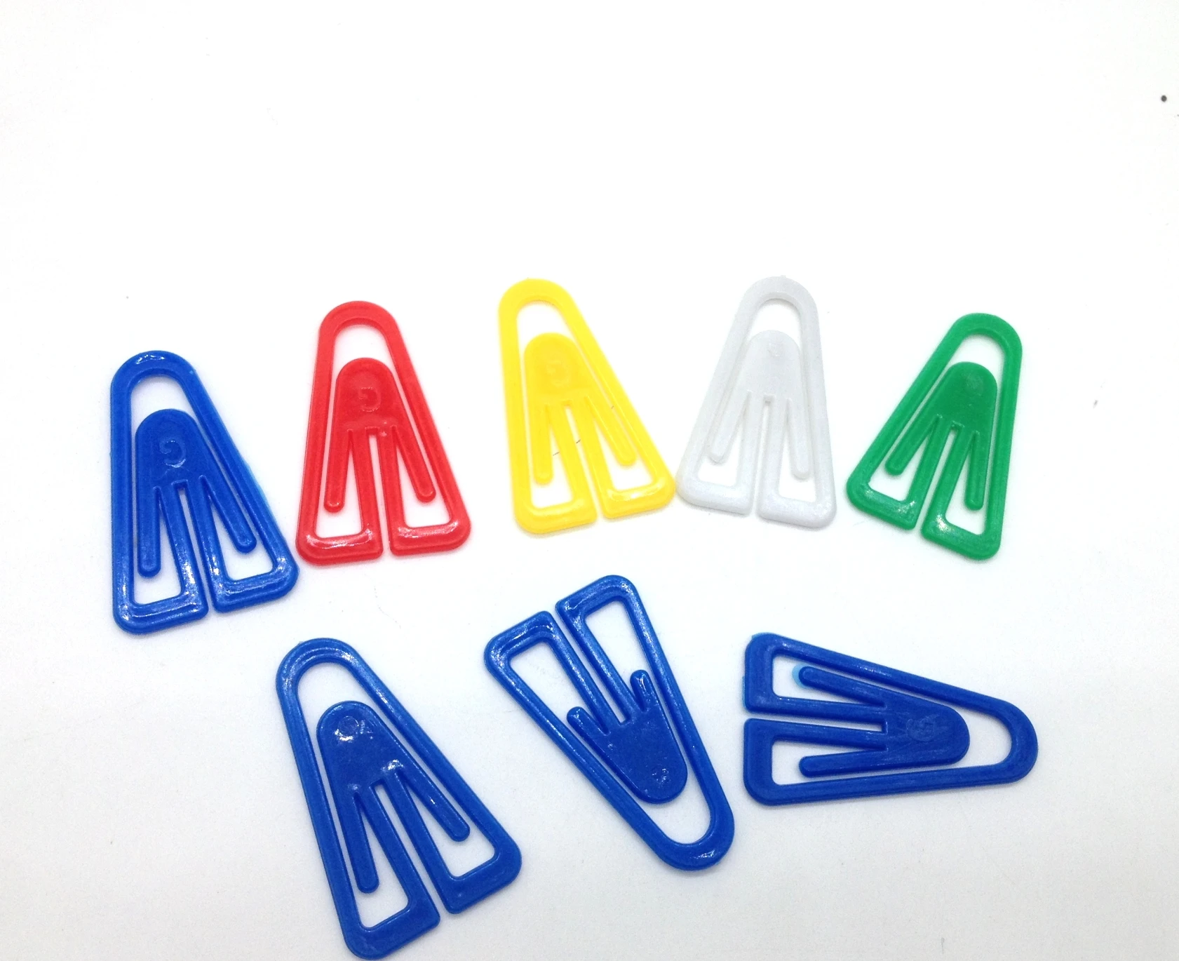 Triangle shaped plastic paper clip Made in Wuyi, View paper clip