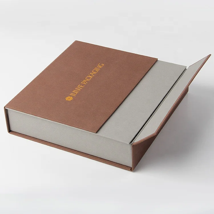 Written book reports by students image