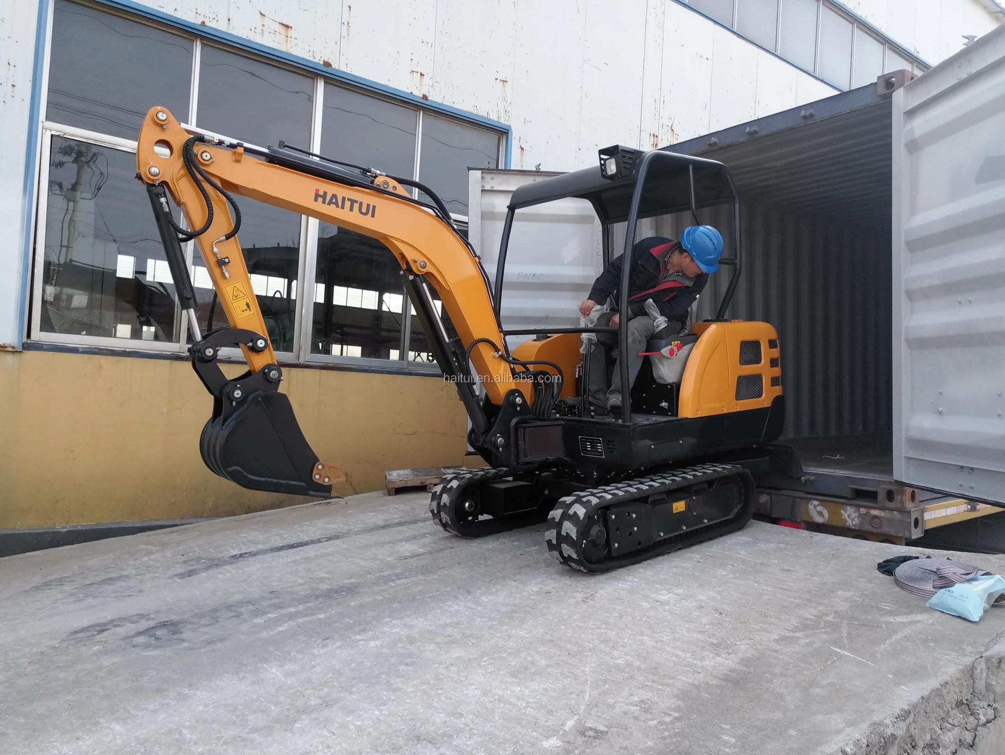 haitui excavator.jpg