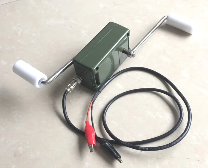 Double Handles Hand Cranking Power Generator With Dc Output 3.2v To 28v