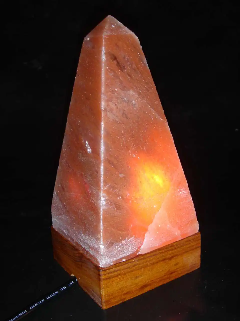 Obelisk Salt Lamps Buy Himalayan Salt Rock Floor Lamp Halite