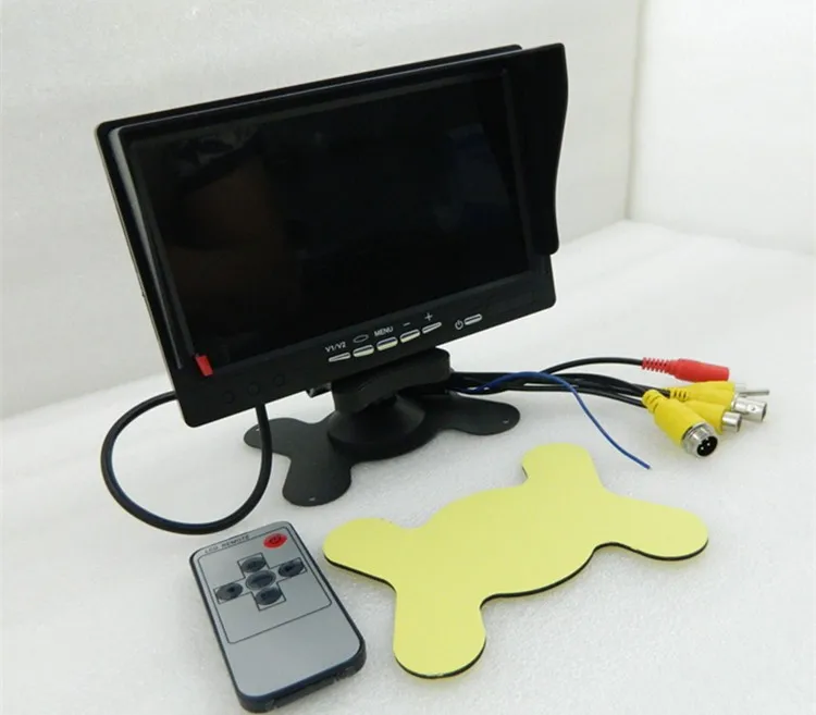 7-inch-tft-lcd-car-monitor (1).jpg