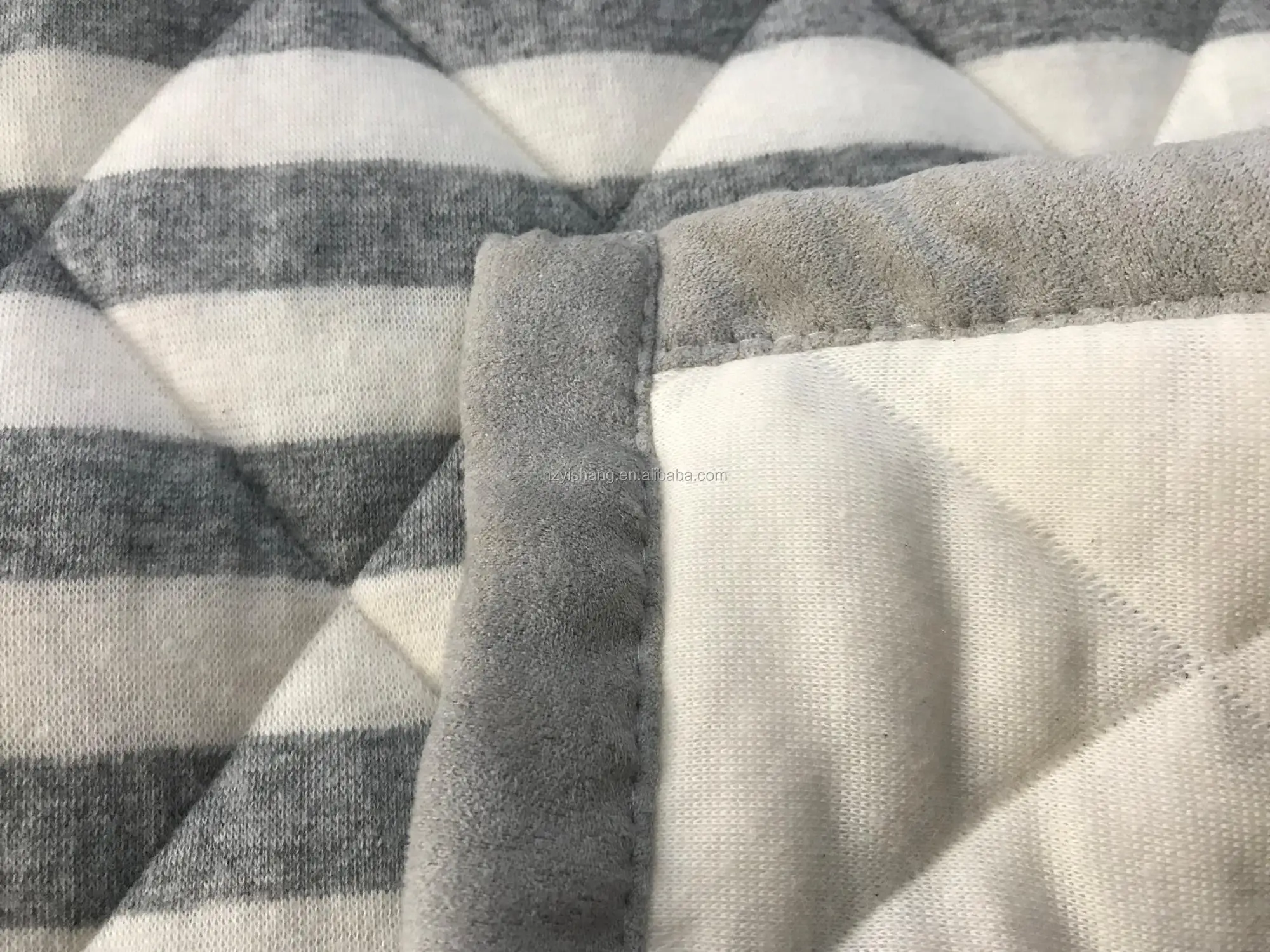queen knitted summer quilt.jpg