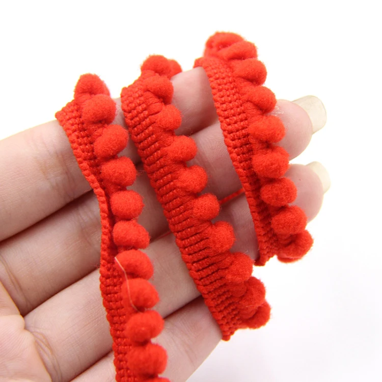 pom pom ball 02-5