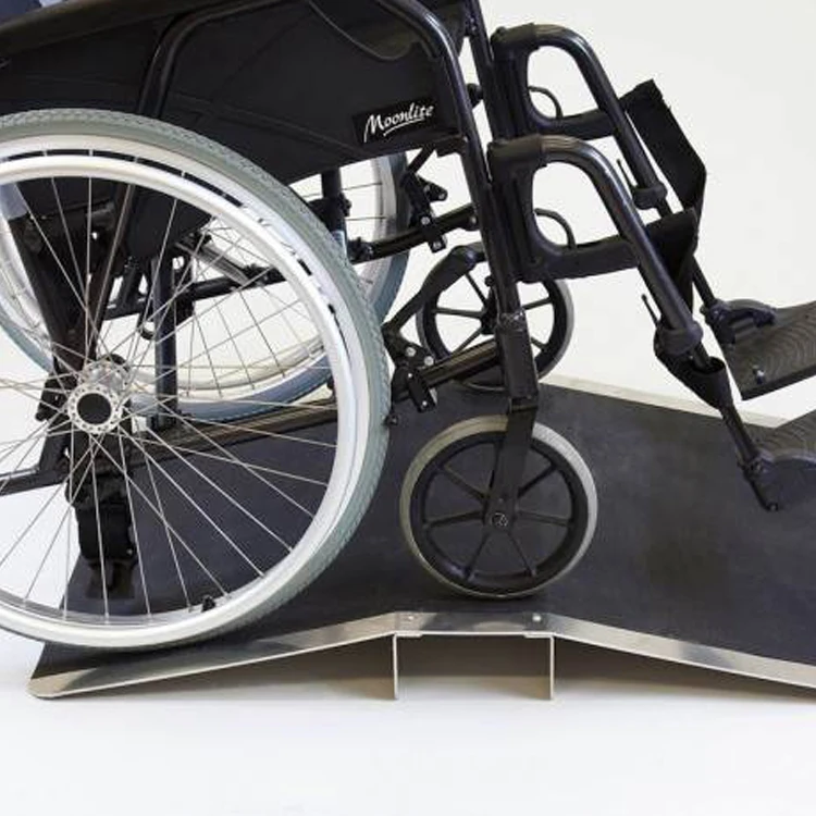 Foldable Wheelchair Ramp Electric Wheelchair Scooter Lift Ramp Made Of