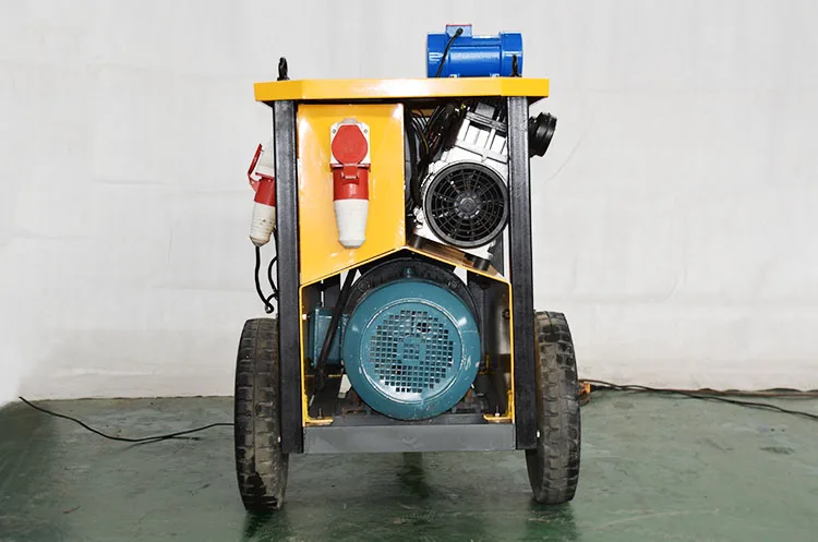 Mortar spraying machine 2.jpg