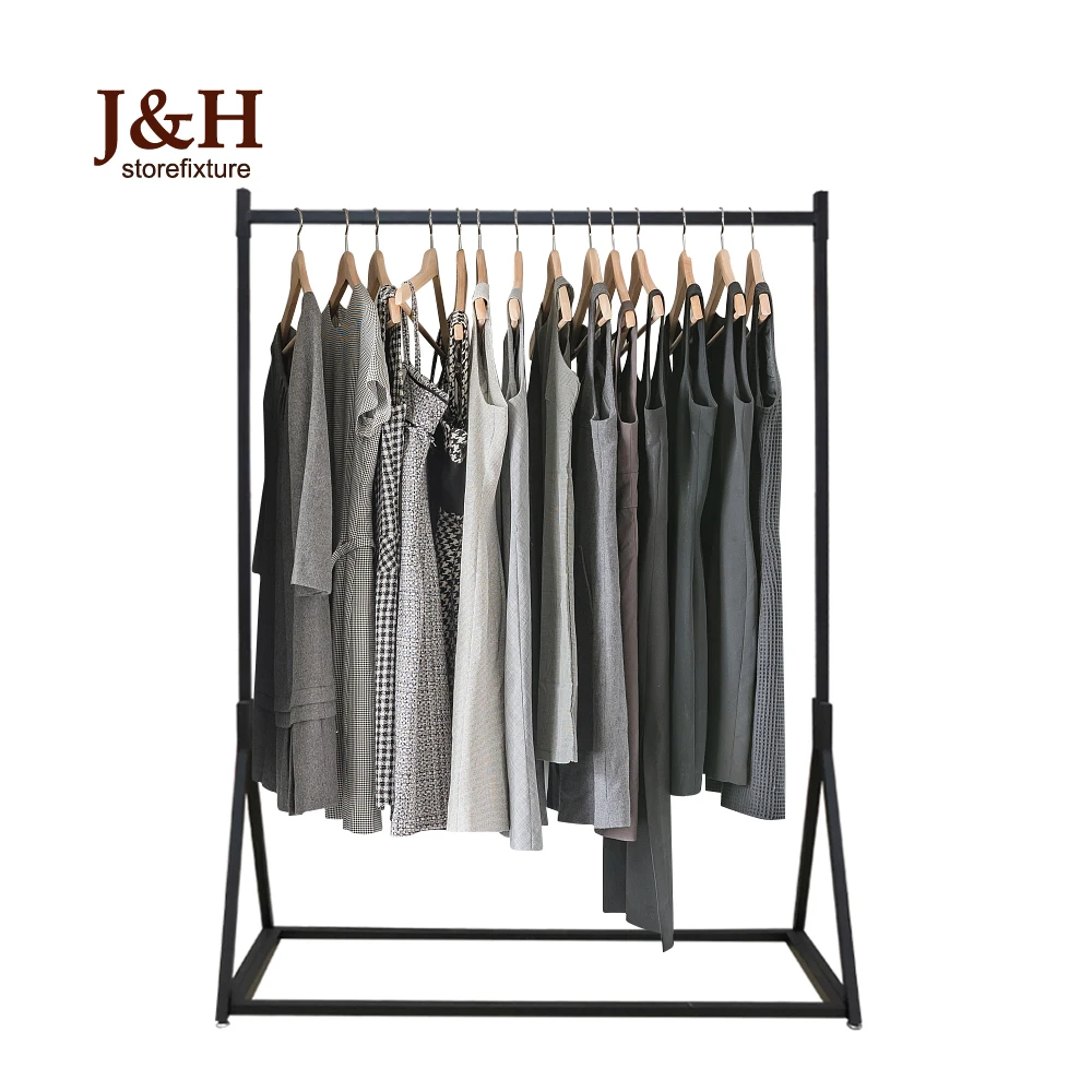 Hanging Clothes Rack.jpg