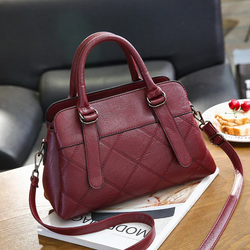 2020 new women's bag Korean version of the trendy ladies handbags shoulder bag messenger outdoor travel bag