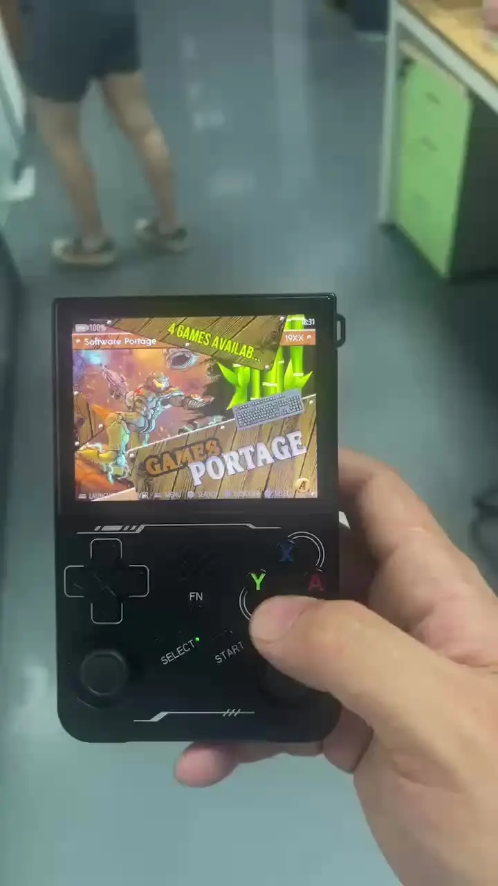 RK3326 Quad-Core 3.5inches R36xx Game Console with Doubie Joystick