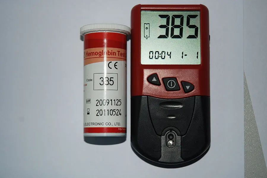 Ветеринарный измеритель гемоглобина. Головка для измерения гемоглобина. Измеритель крови. Аппарат проверять кровь для гемоглобина цена.