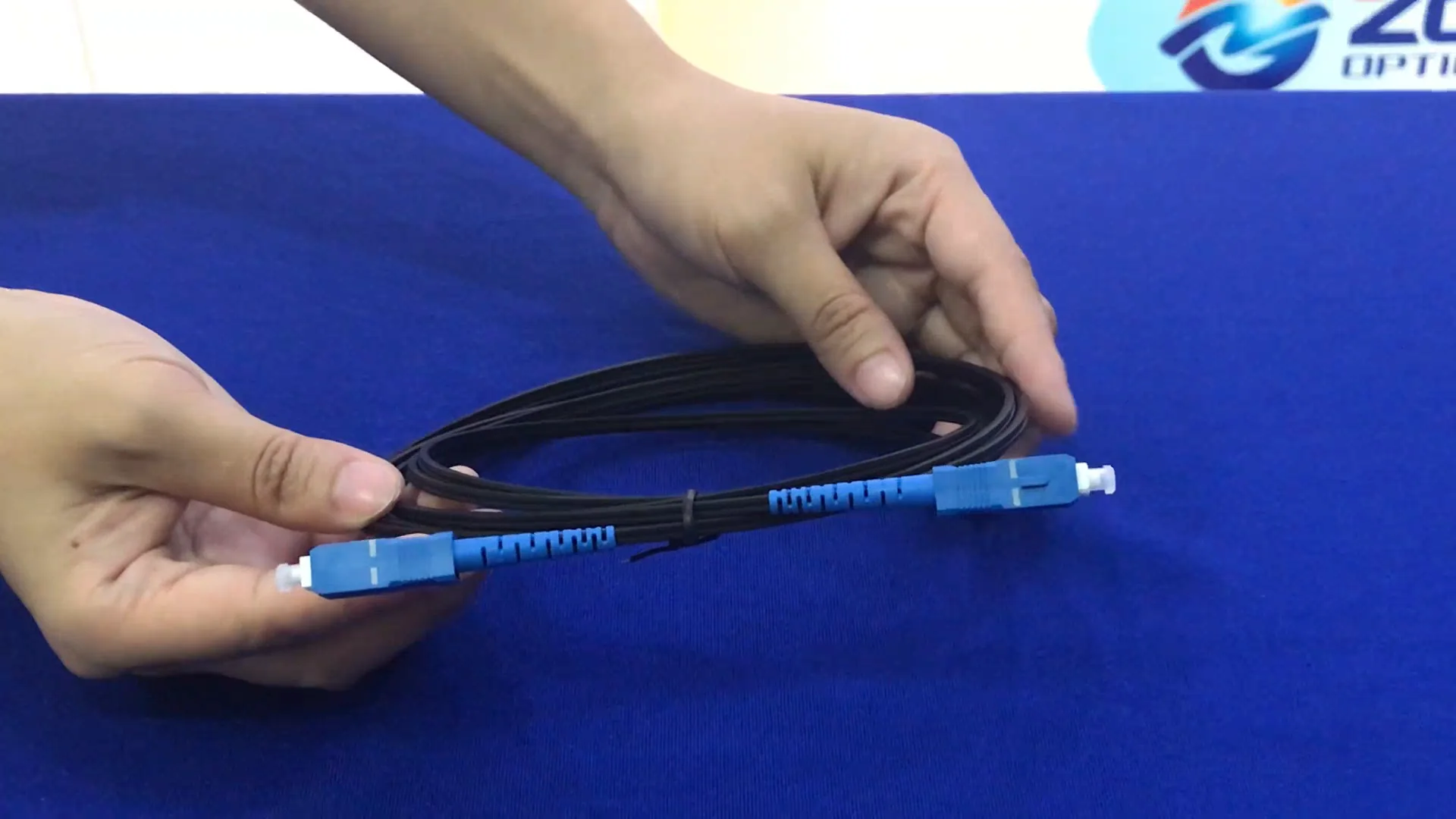 Ftth Preterminated Drop Cable G657a1 Simplex Lszh 2x3.1mm Black Jacket