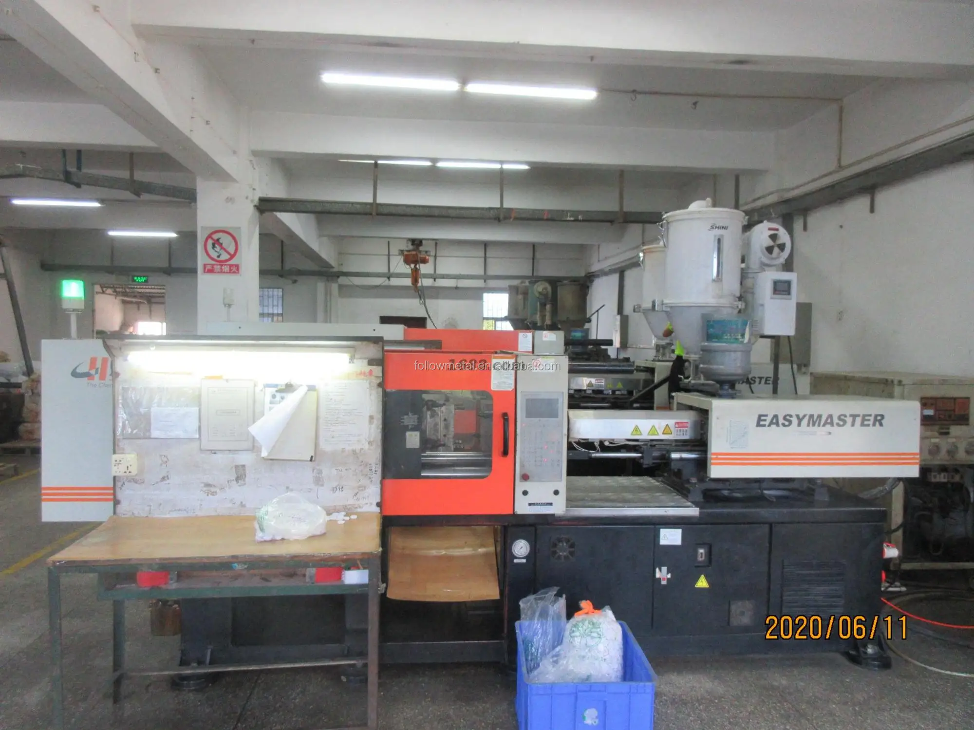 Metal Peeping Cow Goat Horse Wall Art Decoration Farm Animal Wall Art