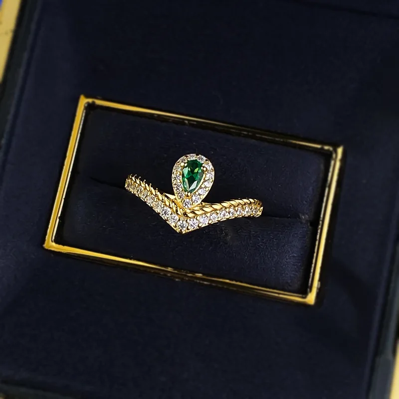 Fresh S925 Silver Simulated Emerald 5*3mm Pear Shaped Inlay Ring with Lab Diamond Gemstone