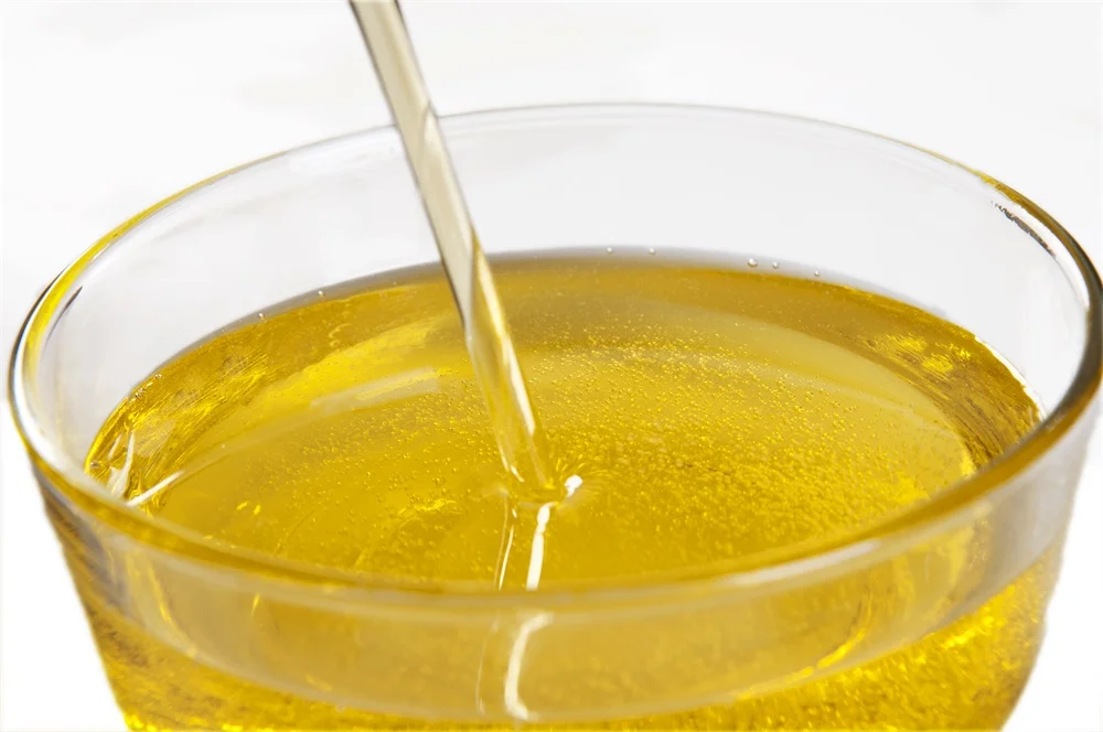 Почему масло желтое. Желтое масло. Масло в пакете. Баттер ши. Желтое оливковое масло.