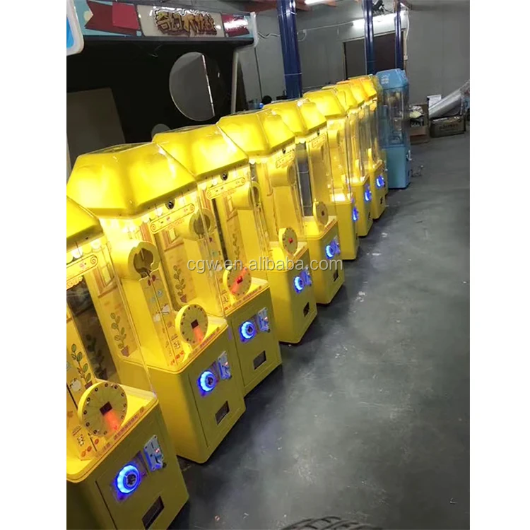 2020 Arcade Mini Prize Claw Catch Toy Plush Candy Crane Vending Catch Game Machine For Kids