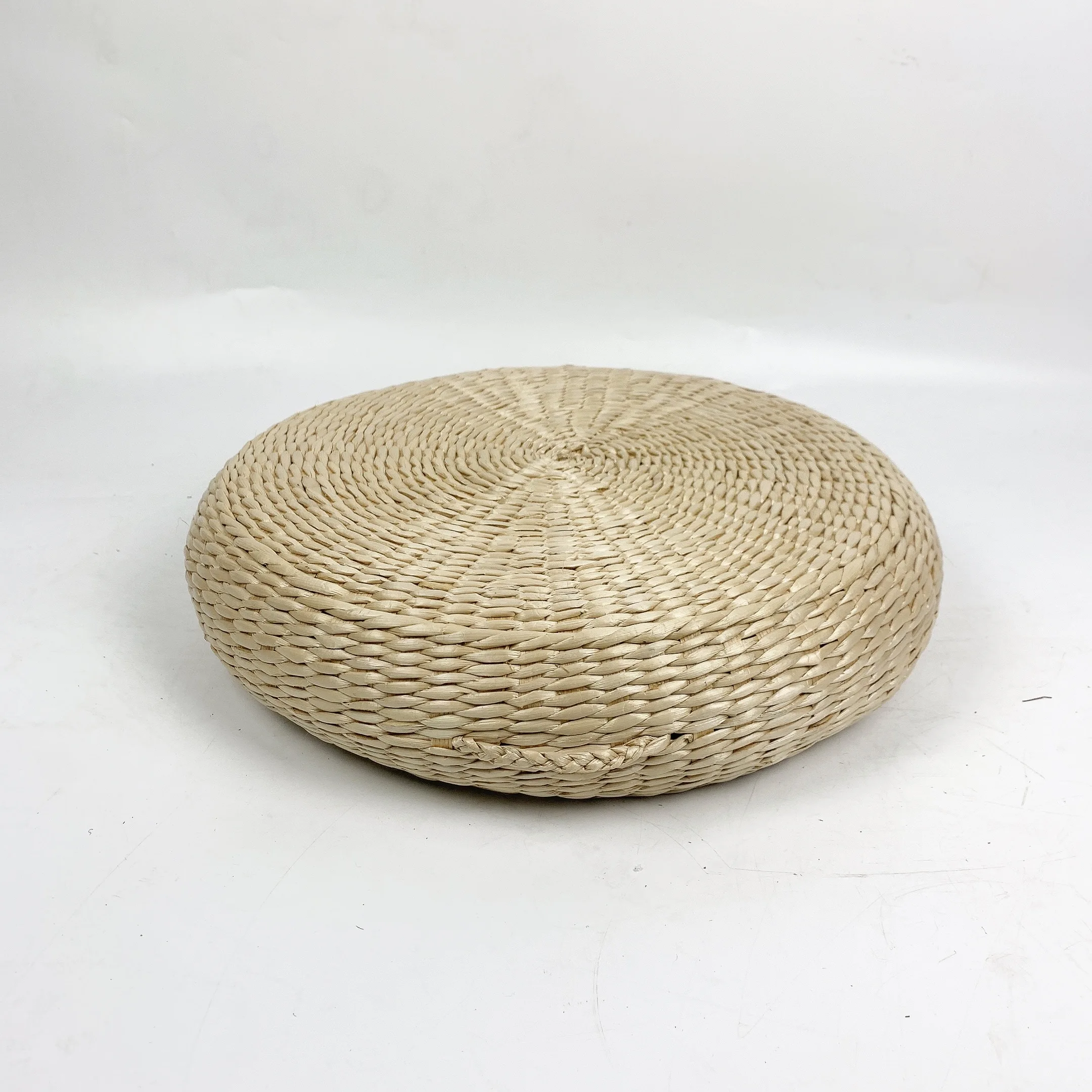 High Quality Seagrass Woven Pouf For Home Buy Poufs For The Living