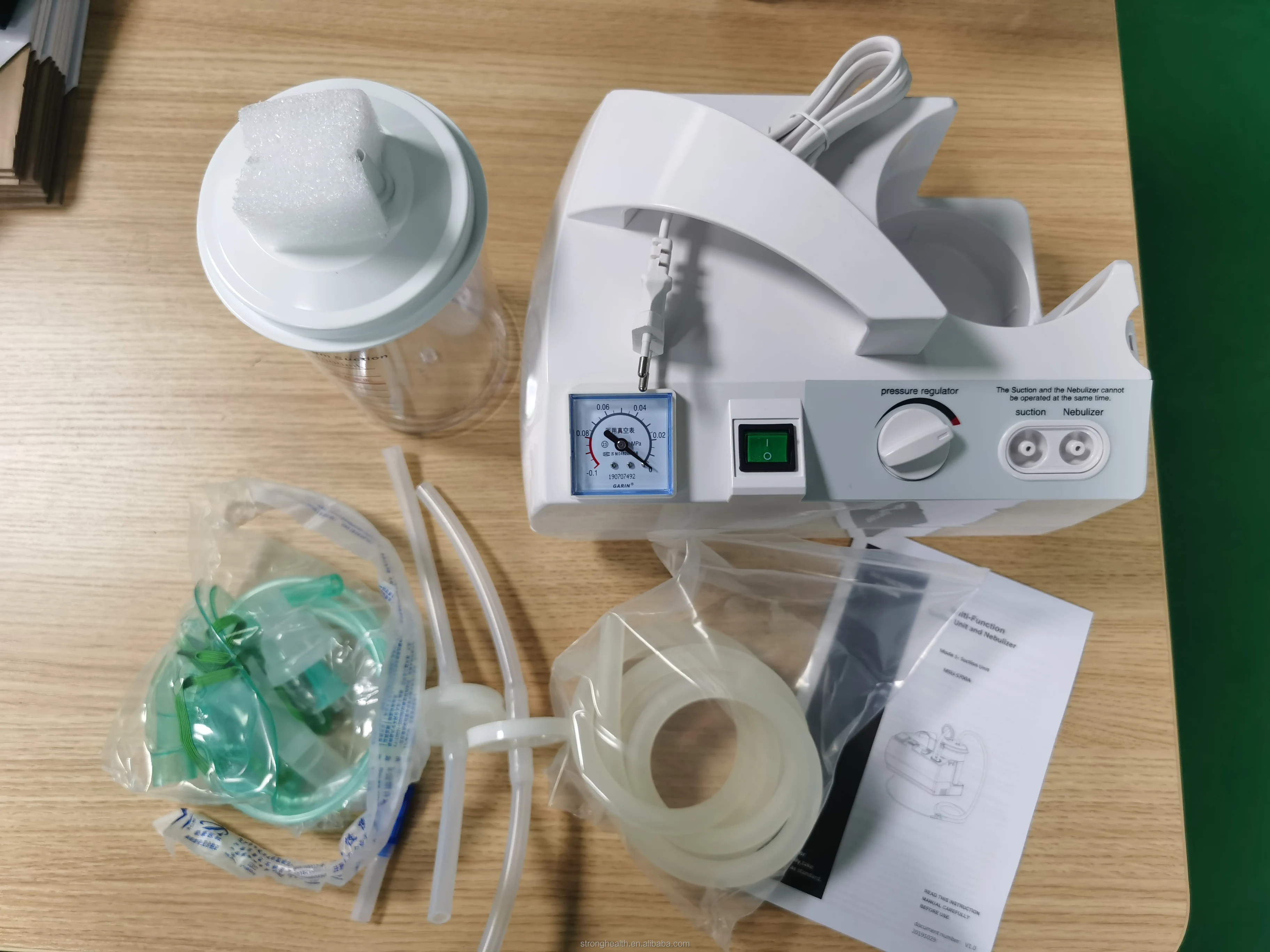 New style CE approved nebulizer and suction pump Portable phlegm suction machine supplier