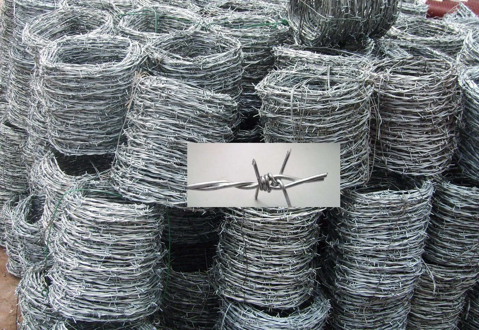 new product roll barbed wire price barbwire barbed wire fence