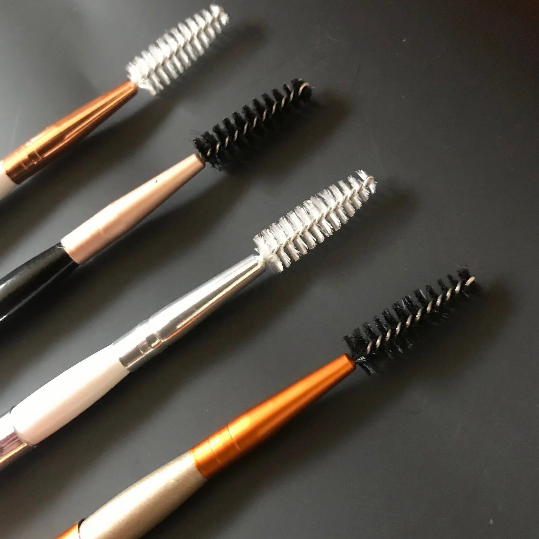 Nylon Bristle Eye Brush With Cap Retractable Eyelash Mascara Brushes