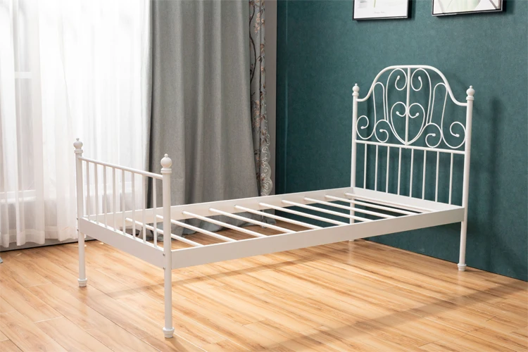 价格便宜的现代设计单金属床铁床出售