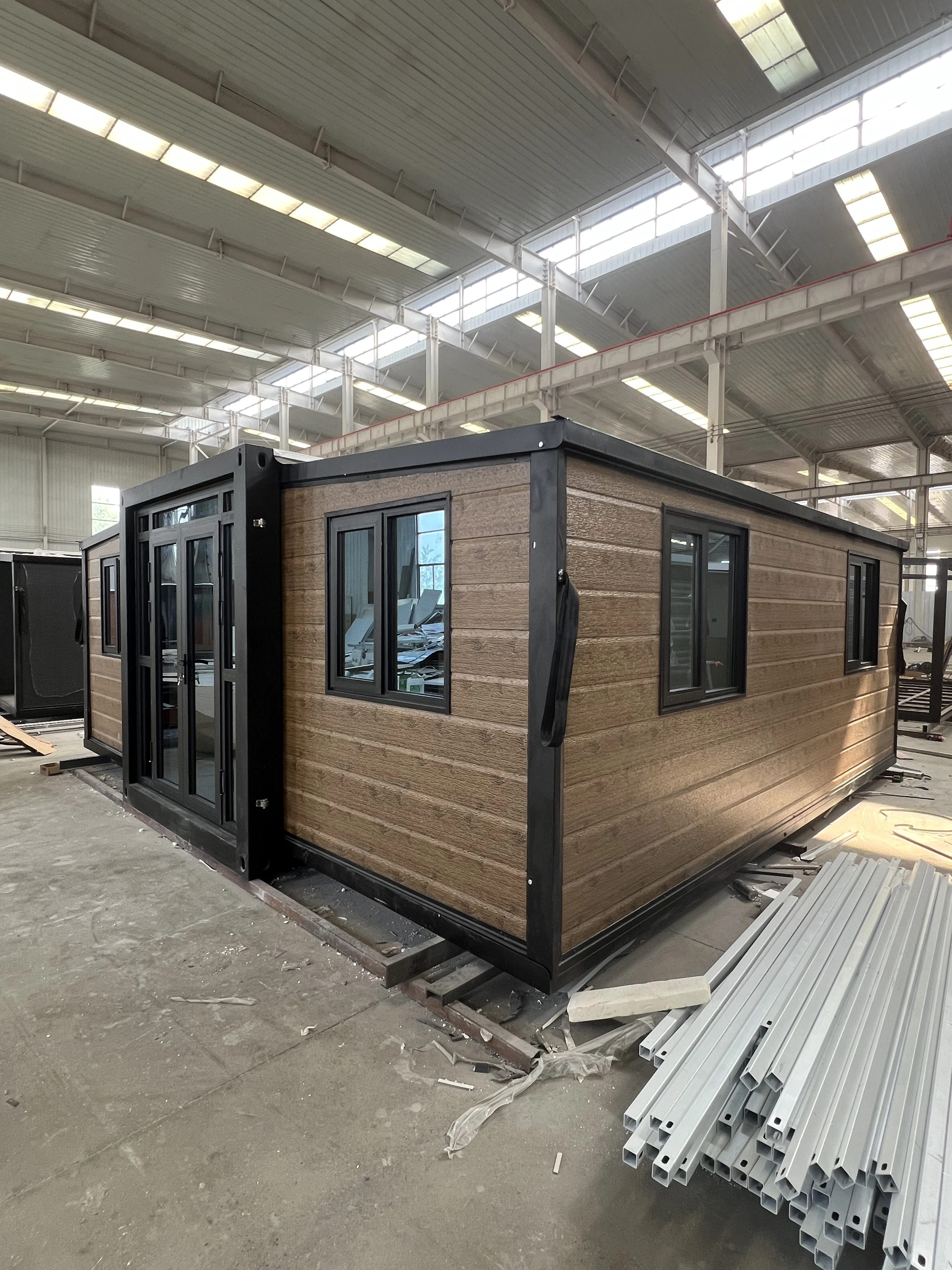 product custom sized luxury villa residential container stainless steel expandable prefabricated container house-5