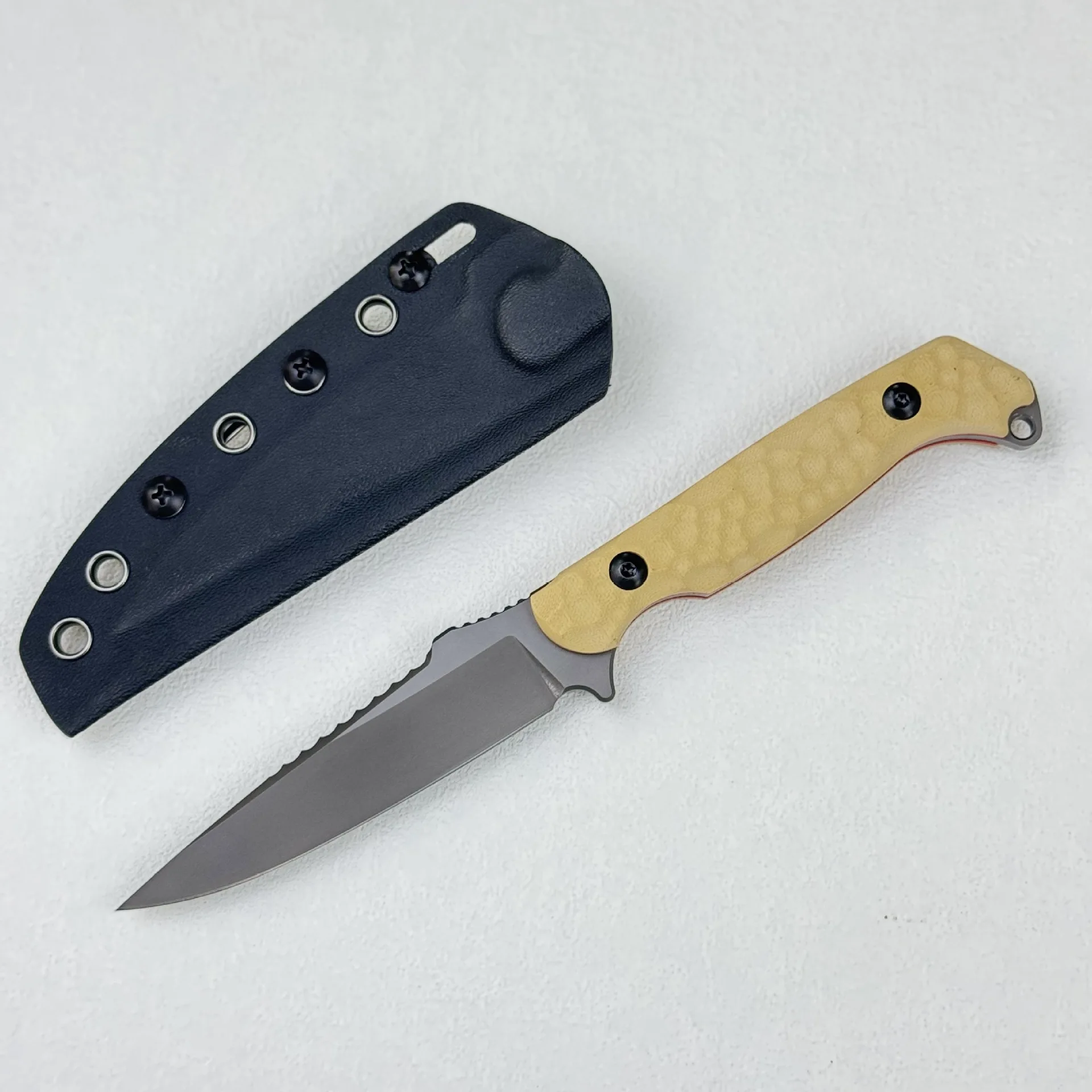 Outdoor kniv med fast blad til camping og overlevelse_voghion.com