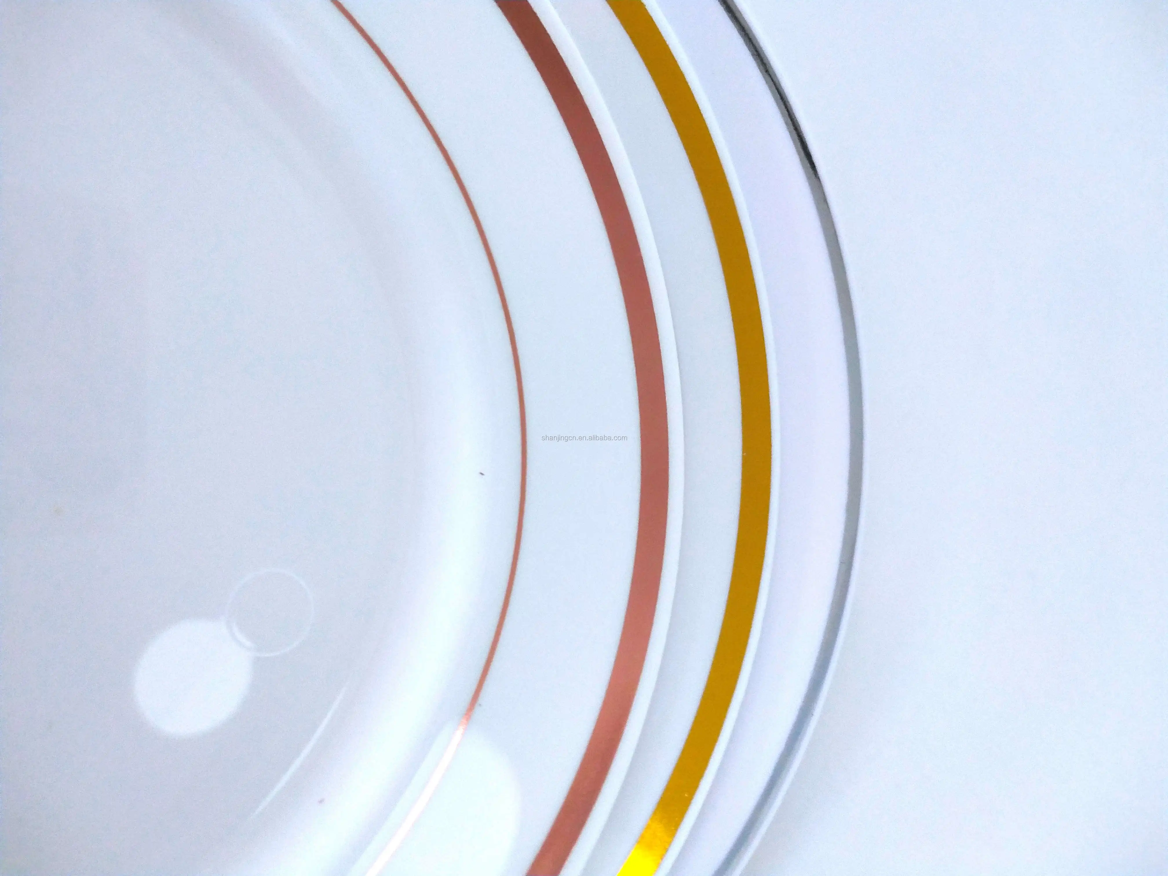 100 Dishes & Plates Dinnerware Type And Round Shape Gold Rimmed Plastic