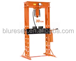30Tshop press.jpg
