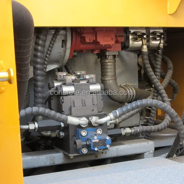 concrete sprayer truck (4).JPG
