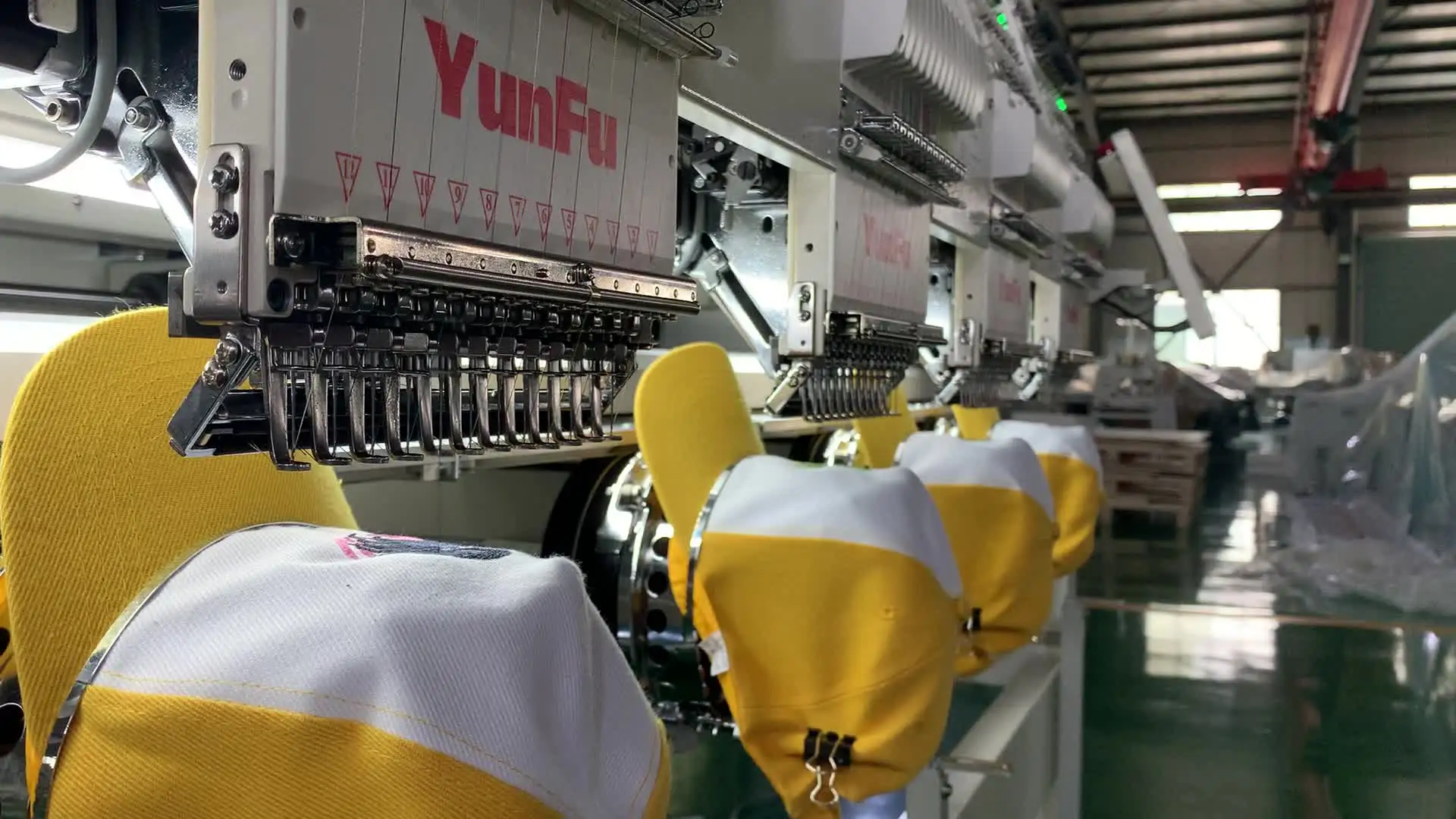 Tajima 4 Head 12 15 Needles Computerized Embroidery Machine